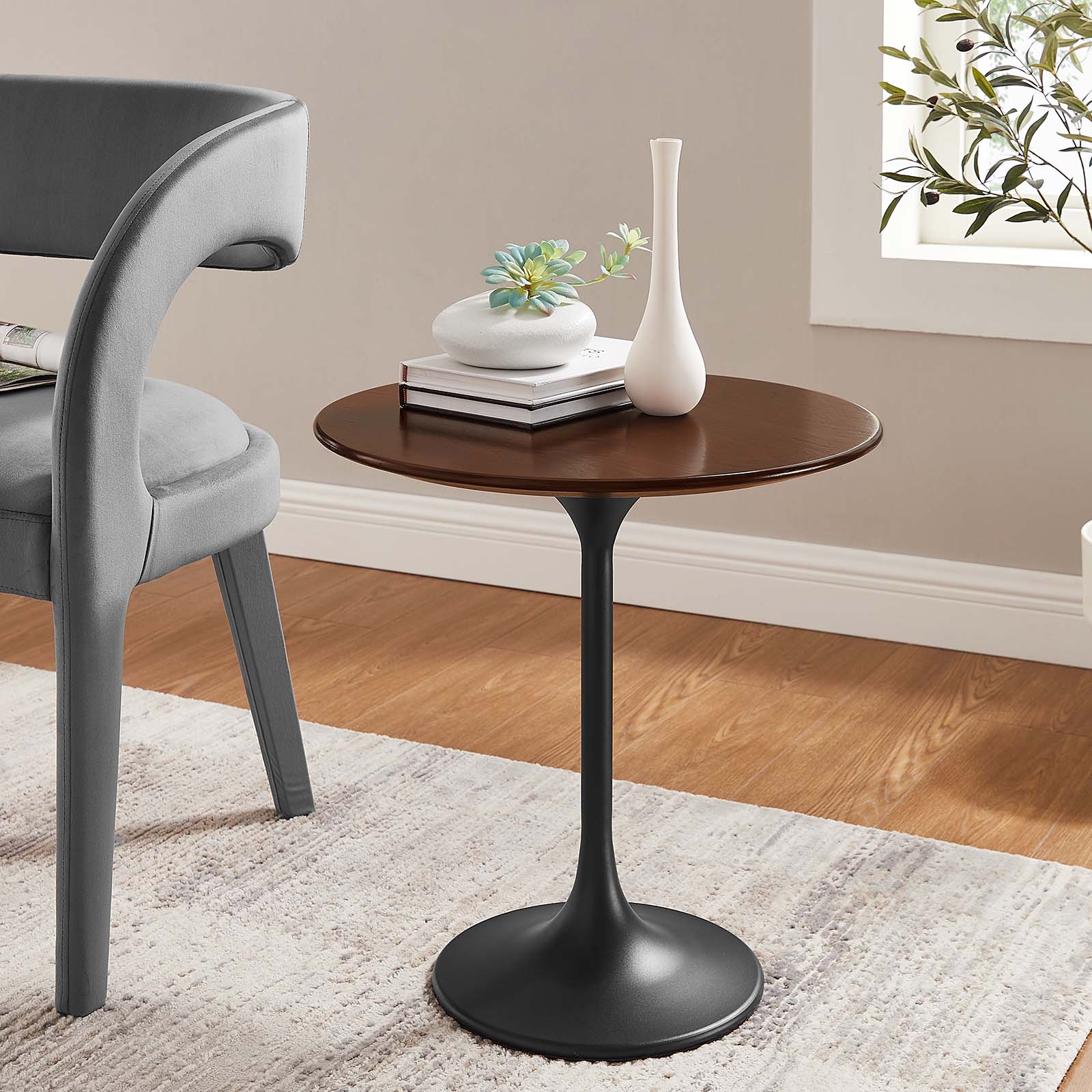 Lippa 20" Round Side Table
