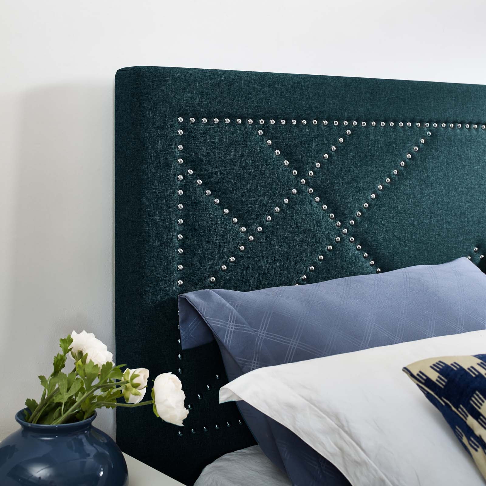 Reese Nailhead Full / Queen Upholstered Linen Fabric Headboard