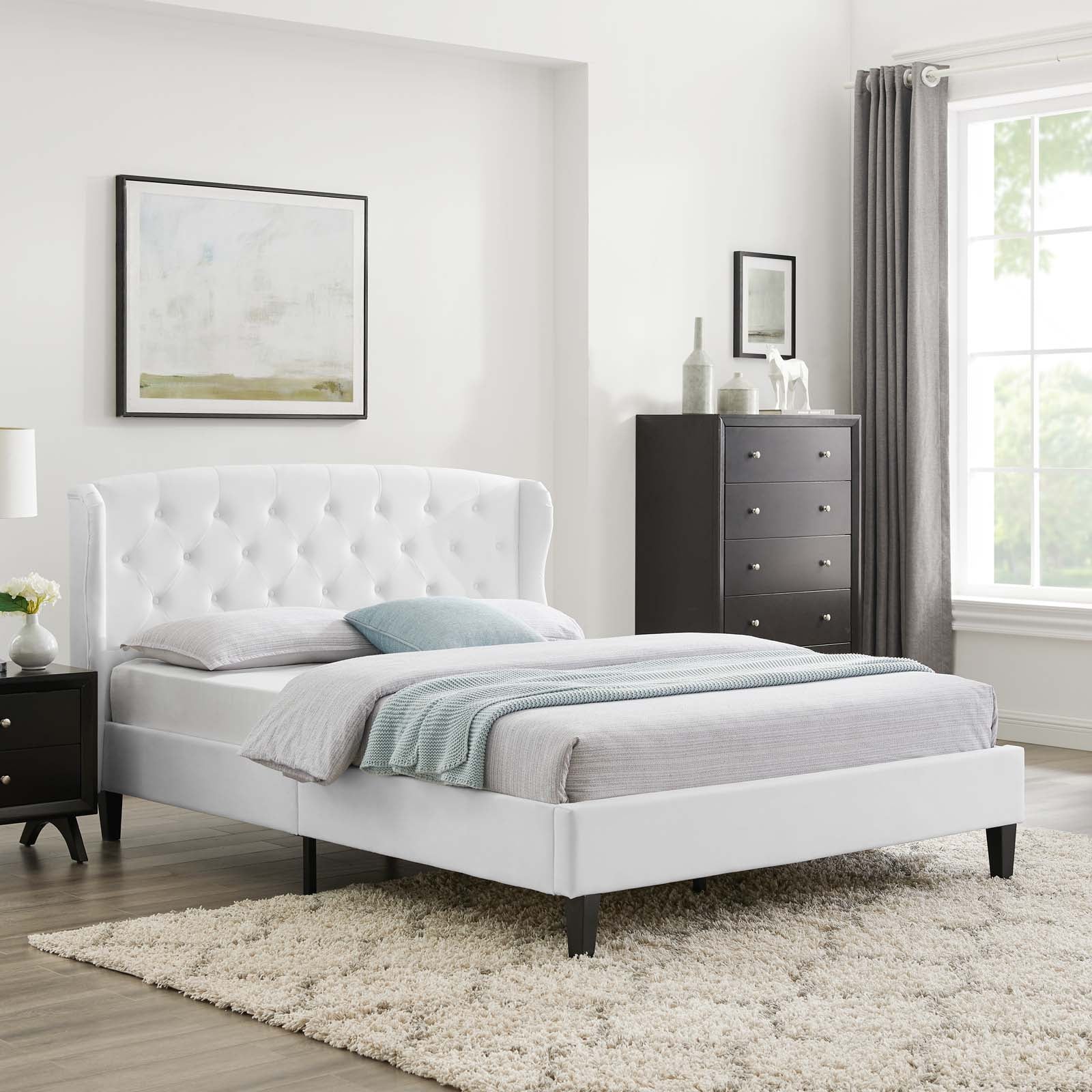Penelope Tufted Wingback Queen Performance Velvet Platform Bed