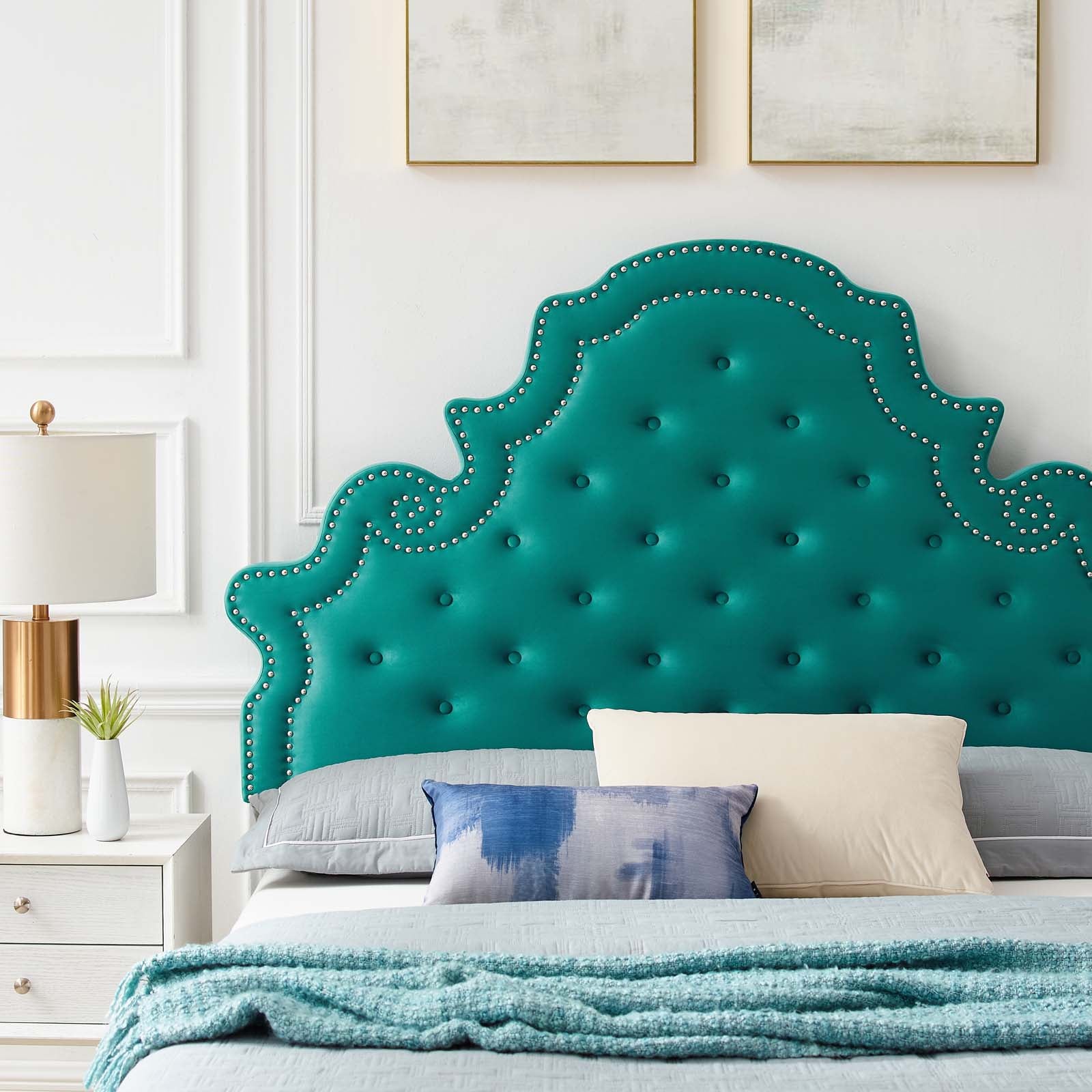 Gwyneth Tufted Performance Velvet Twin Platform Bed