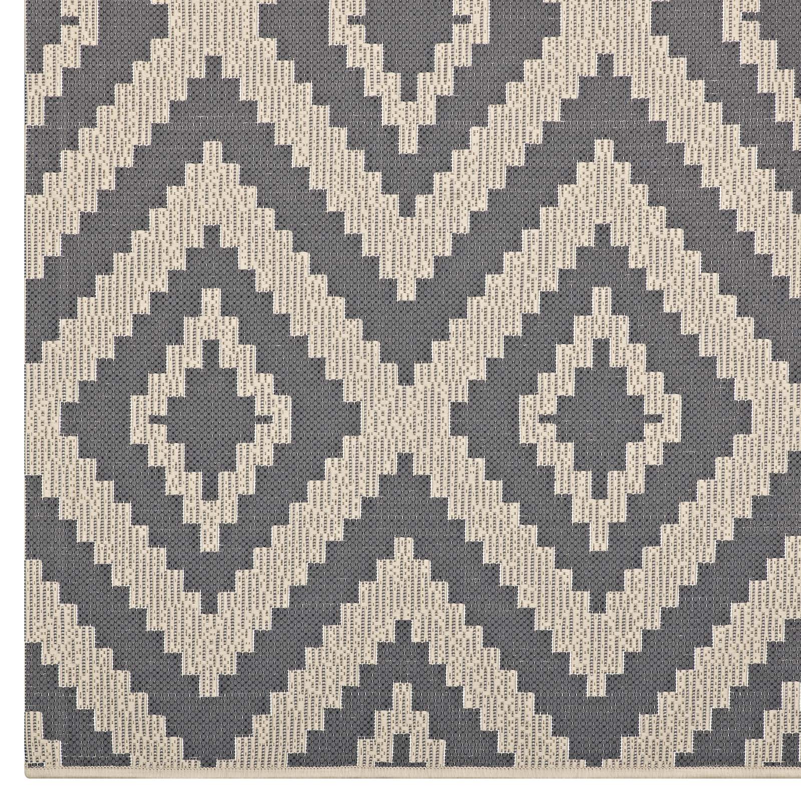 Jagged Geometric Diamond Trellis Indoor and Outdoor Area Rug - East Shore Modern Home Furnishings