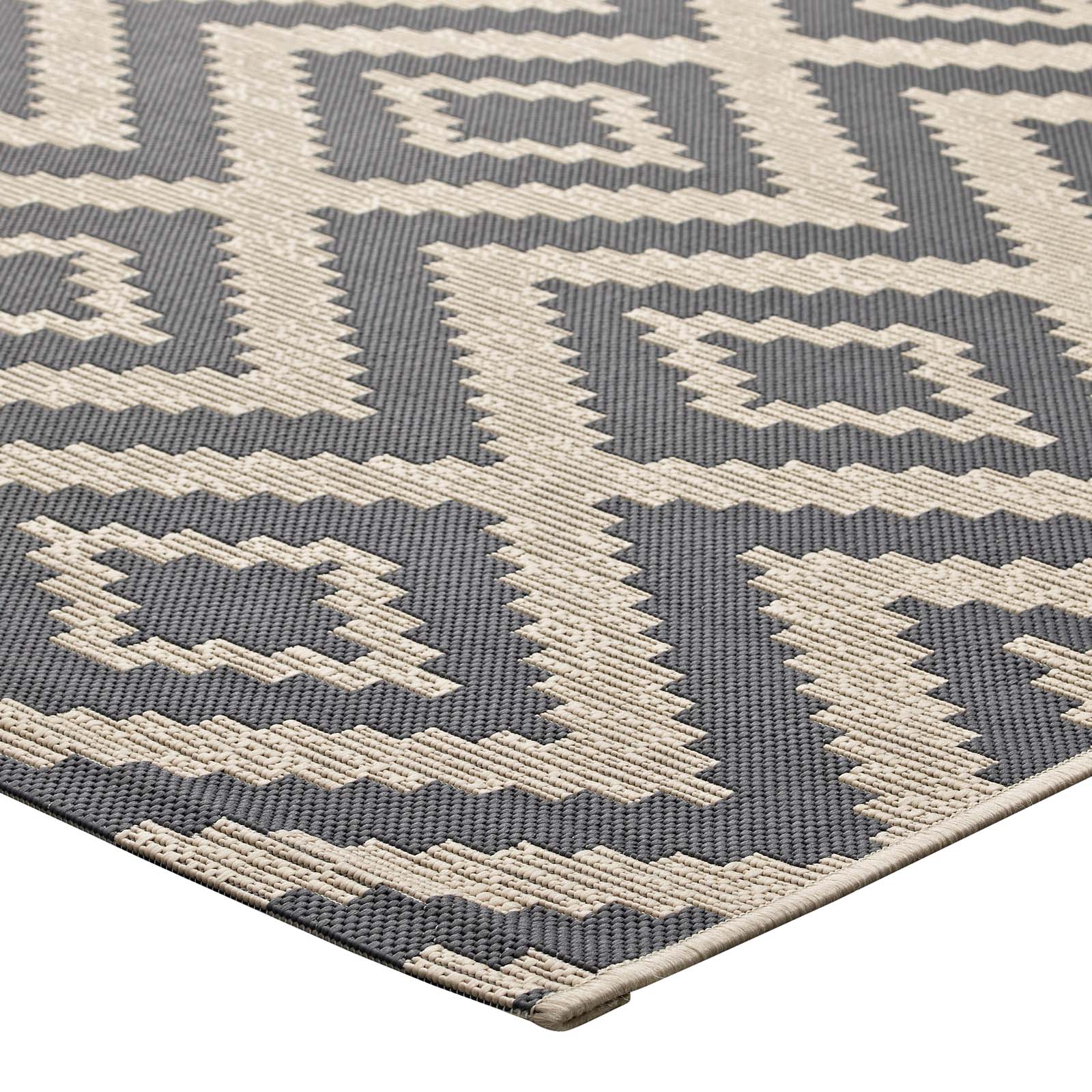 Jagged Geometric Diamond Trellis Indoor and Outdoor Area Rug - East Shore Modern Home Furnishings