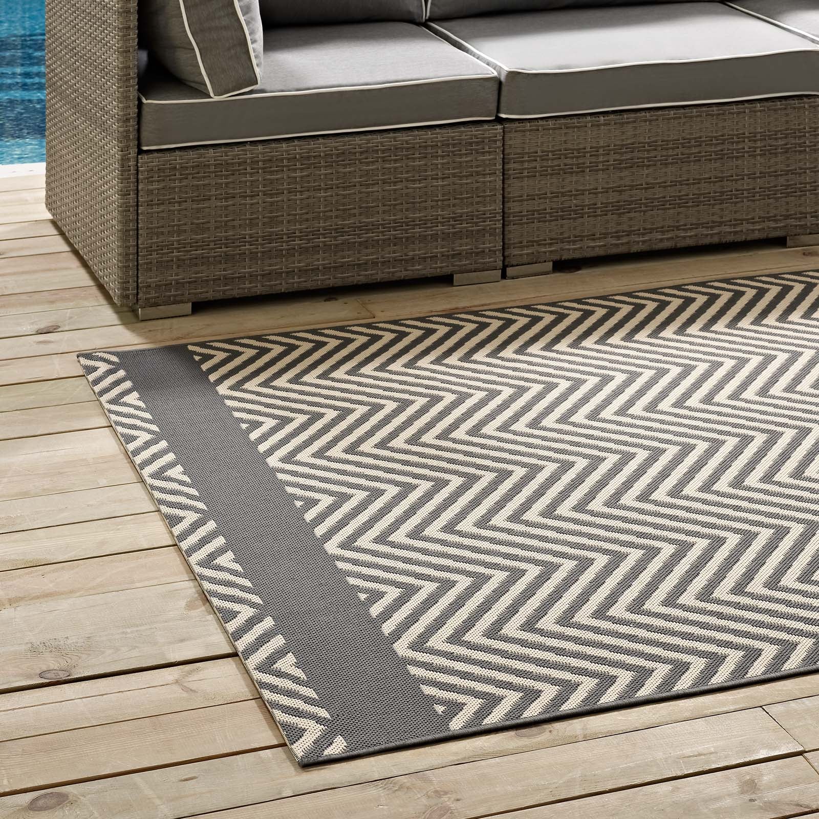 Optica Chevron With End Borders Indoor and Outdoor Area Rug