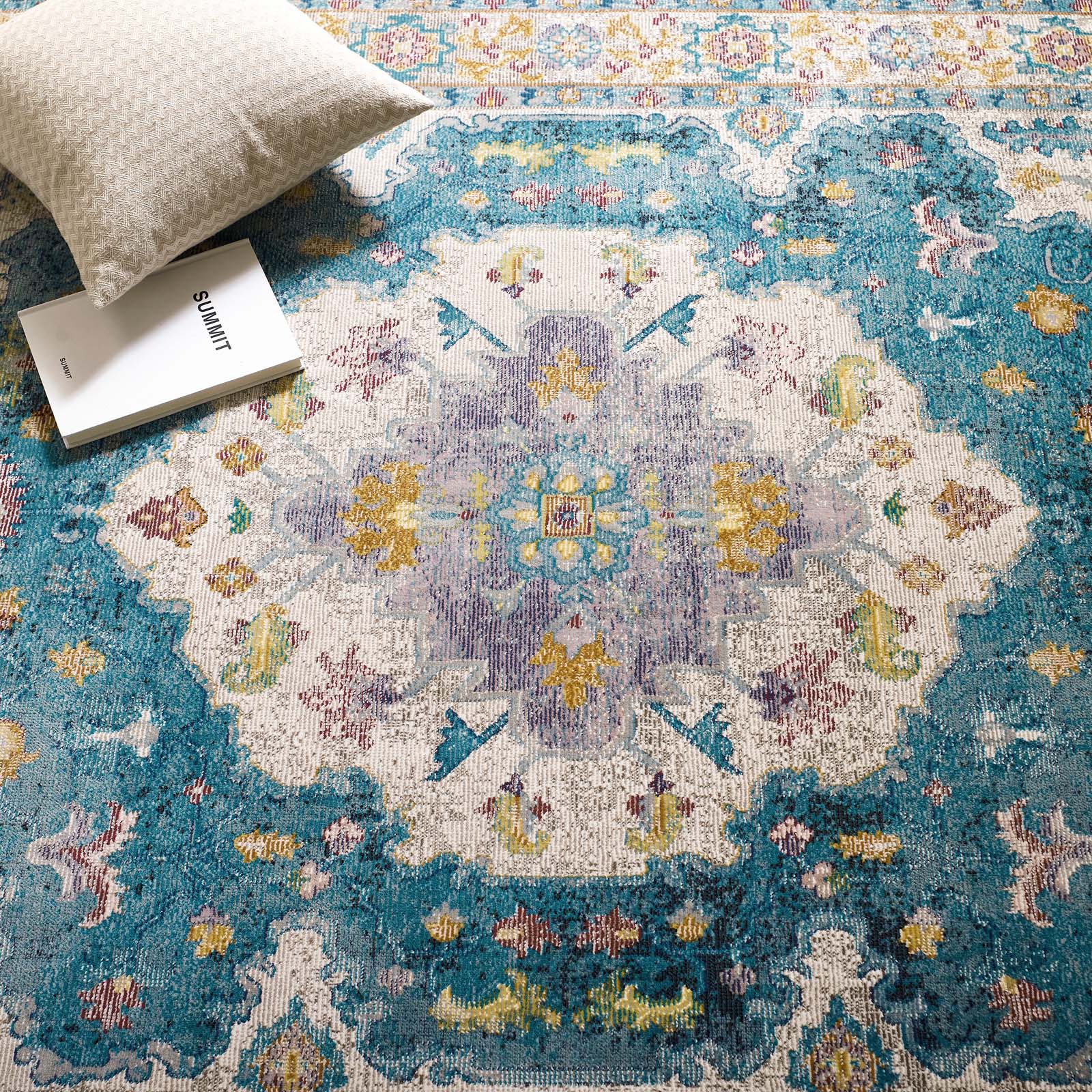 Success Anisah Distressed Floral Persian Medallion 4x6 Area Rug - East Shore Modern Home Furnishings