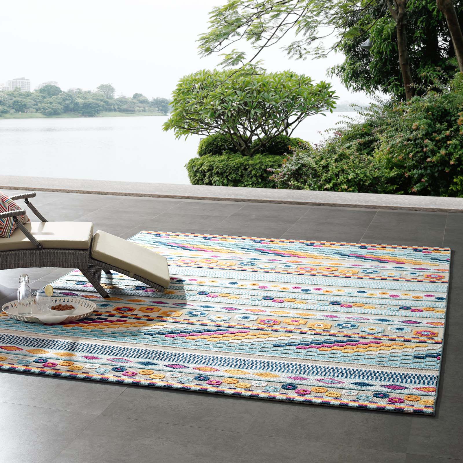 Reflect Cadhla Vintage Abstract Geometric Lattice 8x10 Indoor and Outdoor Area Rug